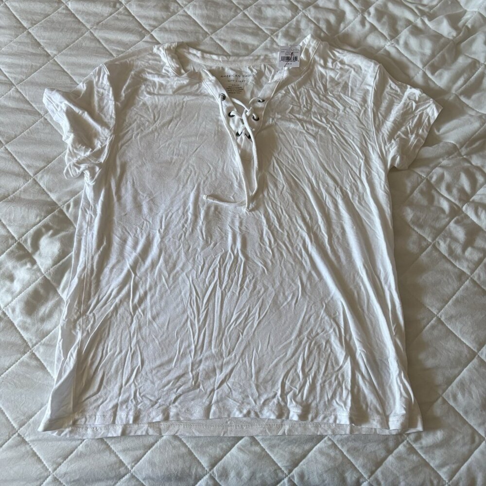 NWT Womens Size Small American Eagle T Shirt Tee Blouse White Soft And Sexy